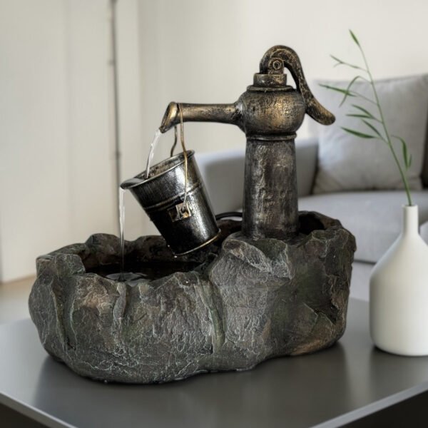 Fuente de agua c balde 25 cm